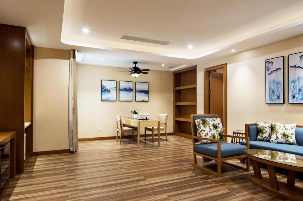 Cheermore Recreation Hotel Guangzhou Zhimao Yuan Ecological Spa Leisure Hotel Екстер'єр фото